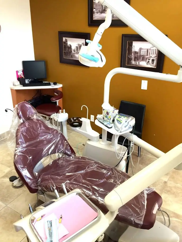 SmileLine Dental
