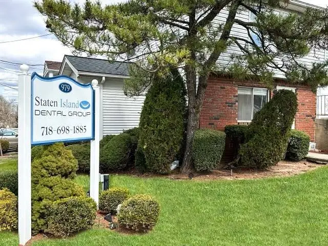Staten Island Dental Group - Professional dental clinic exterior with modern facilities