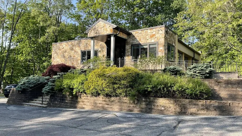 Apollonia Dental Arts - Professional dental clinic exterior with modern facilities