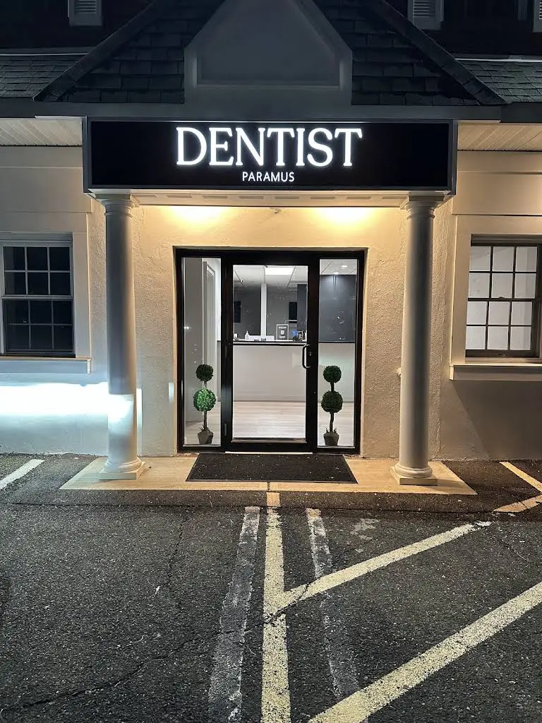 The Town Dentist: Paramus Emergency Dental and Implant Center