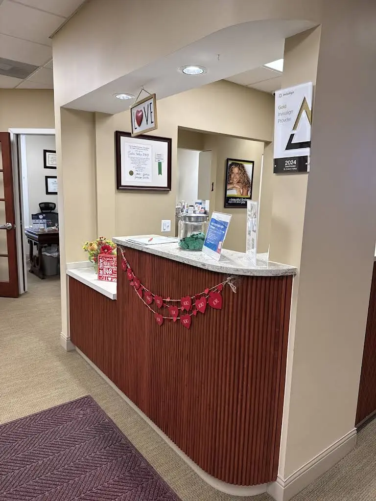 Advanced Family Dental Care, LLC - Professional dental clinic exterior with modern facilities
