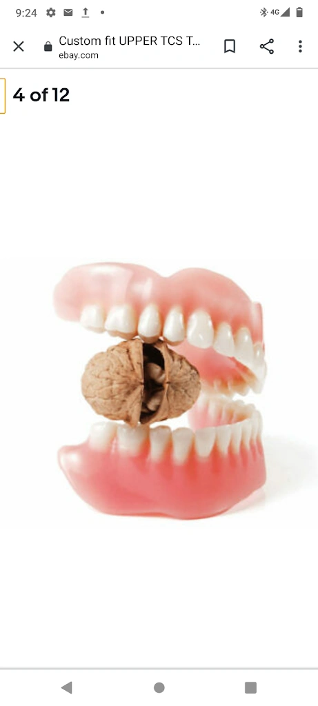 Economica Dental Dentauras y Extracciones - Professional dental clinic exterior with modern facilities