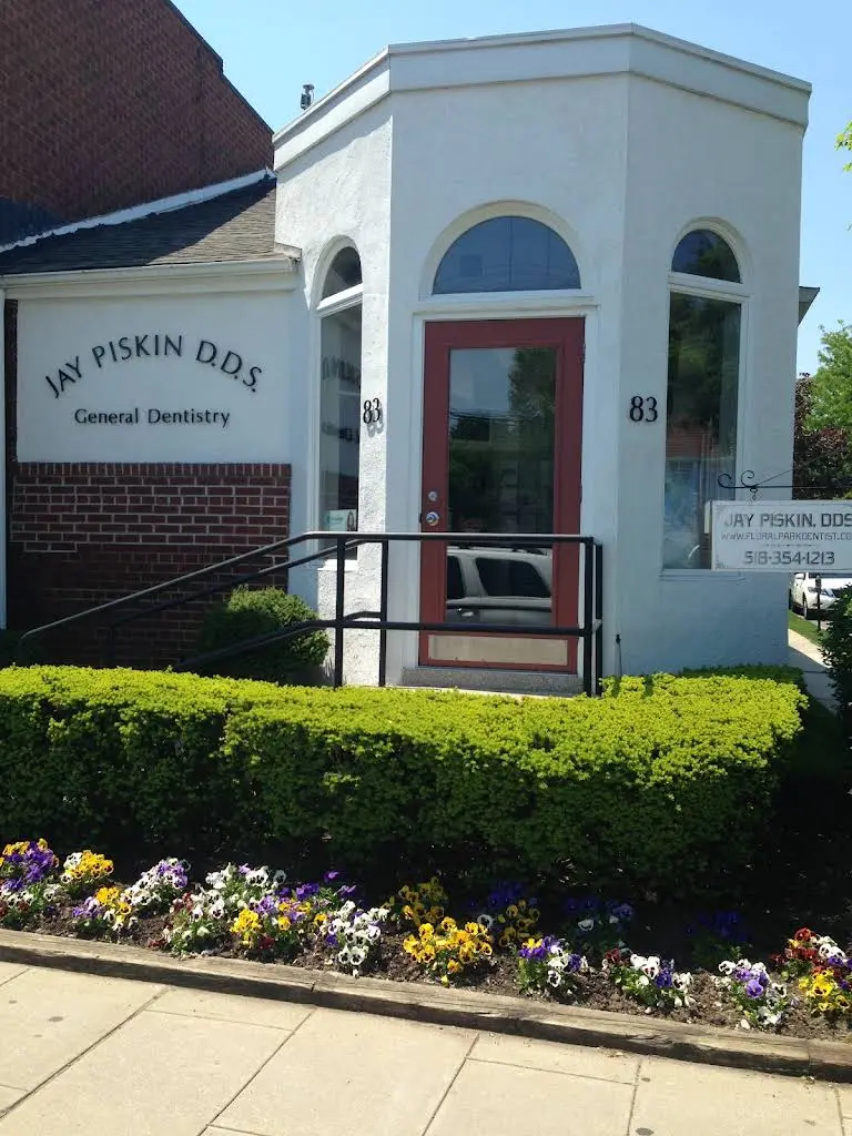 Floral Park Dental Excellence - Professional dental clinic exterior with modern facilities