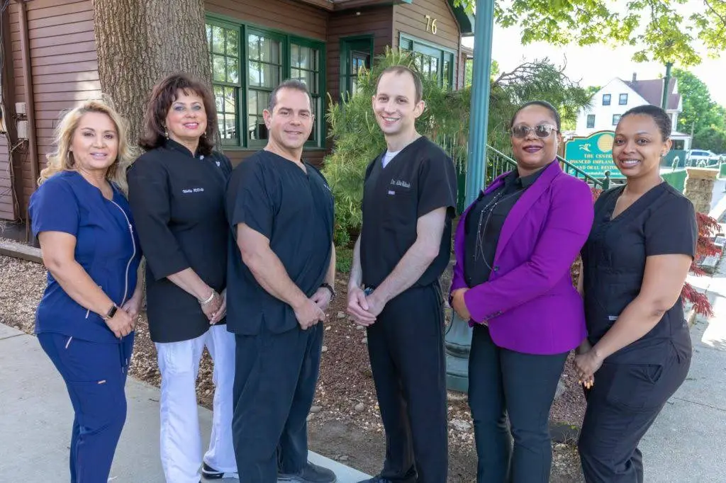 Advanced Implant Dentistry & Oral Restoration