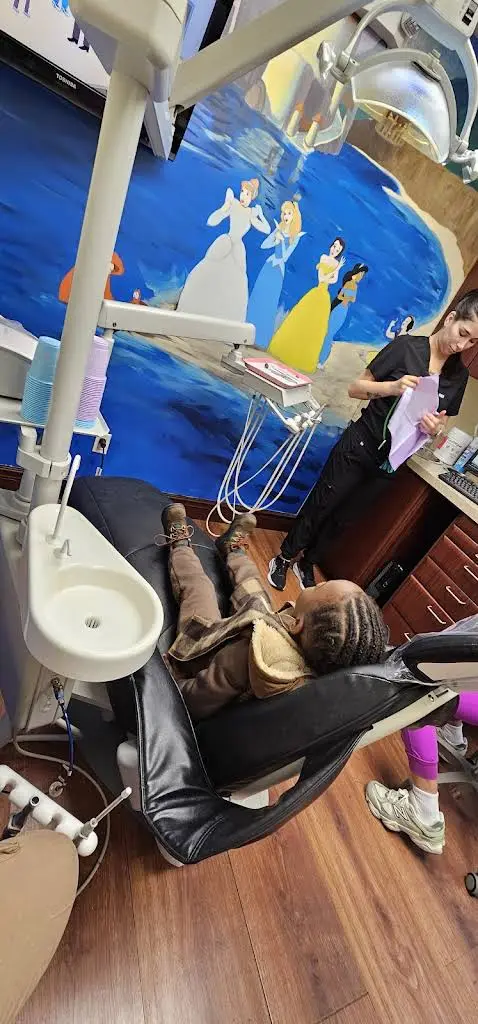 Little Smiles on Broadway Pediatric Dentistry and Orthodontics