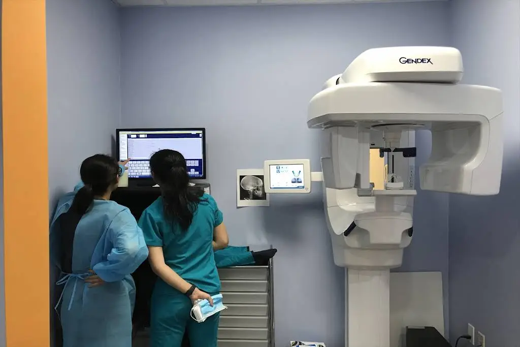 BrightRay Dental 精典牙科診所