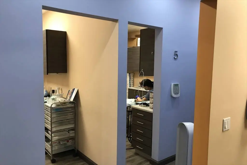 BrightRay Dental 精典牙科診所