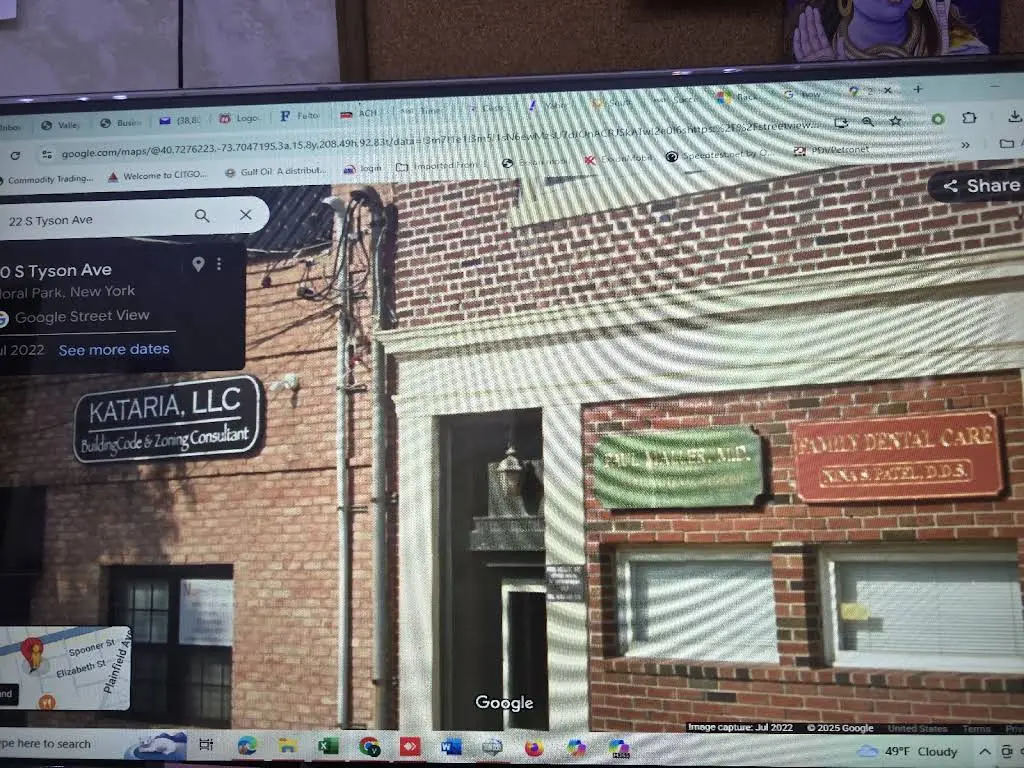 Family Dental Care - Professional dental clinic exterior with modern facilities
