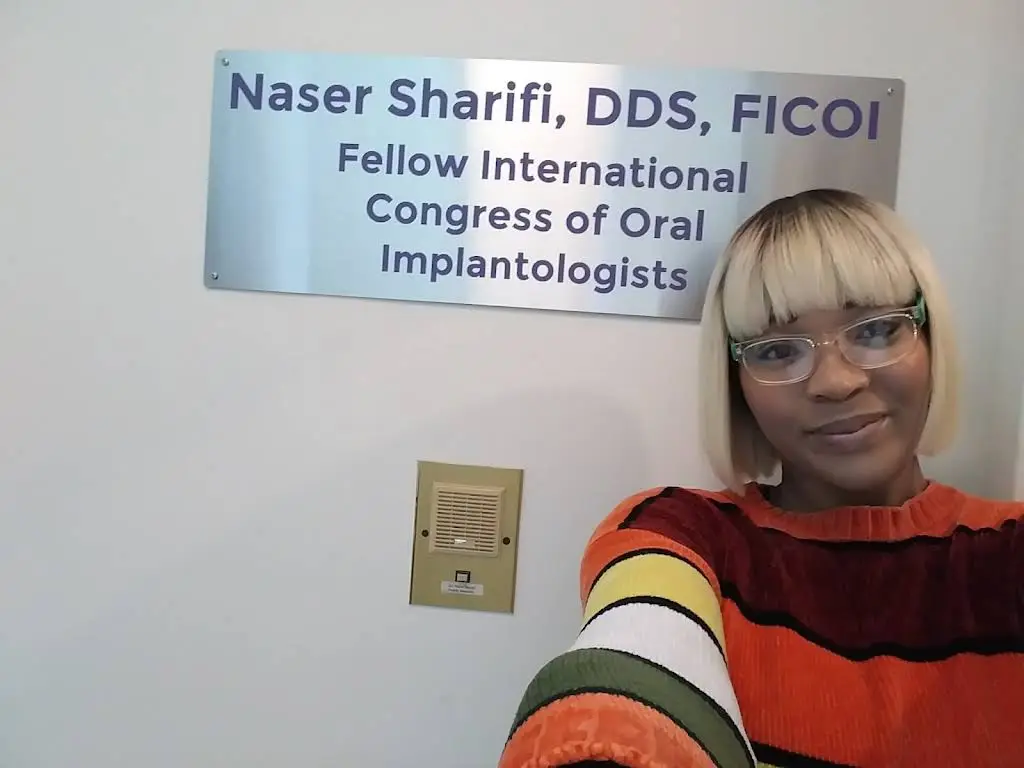 Dr Naser Sharifi Implant Dentistry