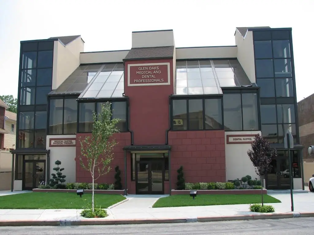 Glen Oaks Dental Professionals - Professional dental clinic exterior with modern facilities