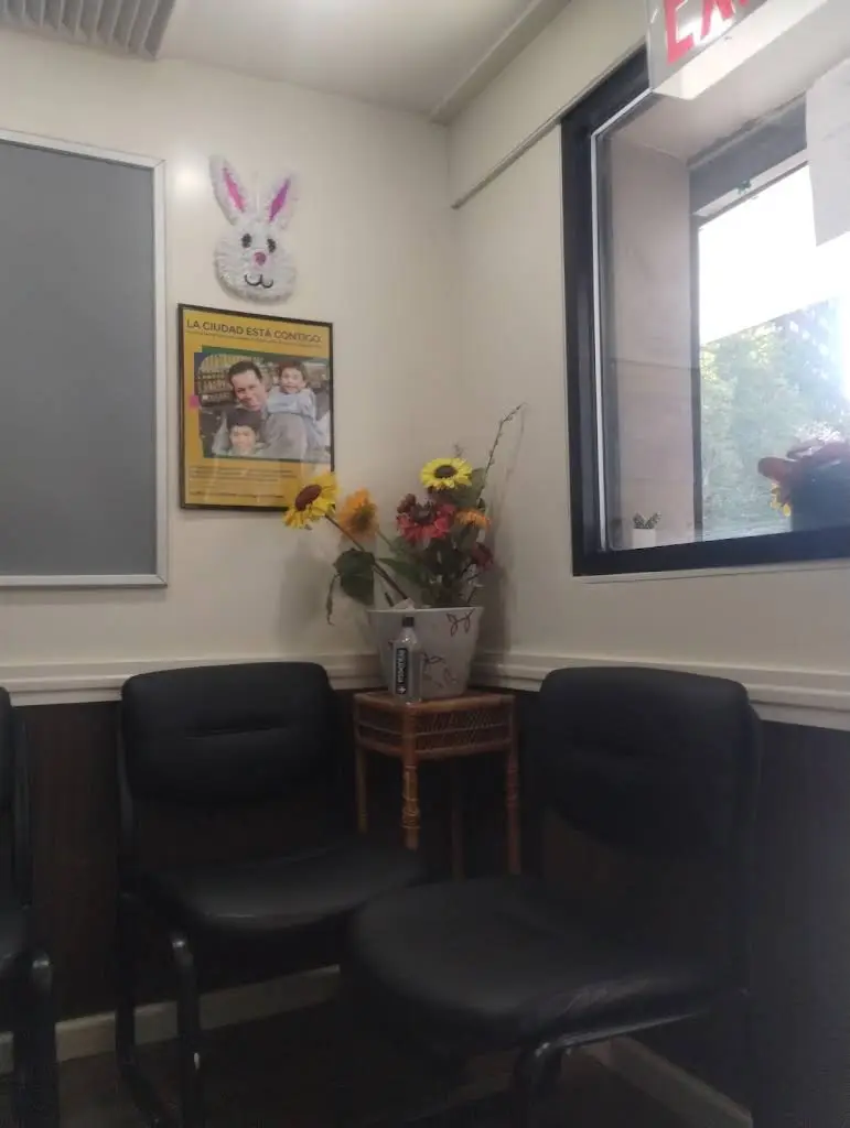 Pura Dental Center 104th