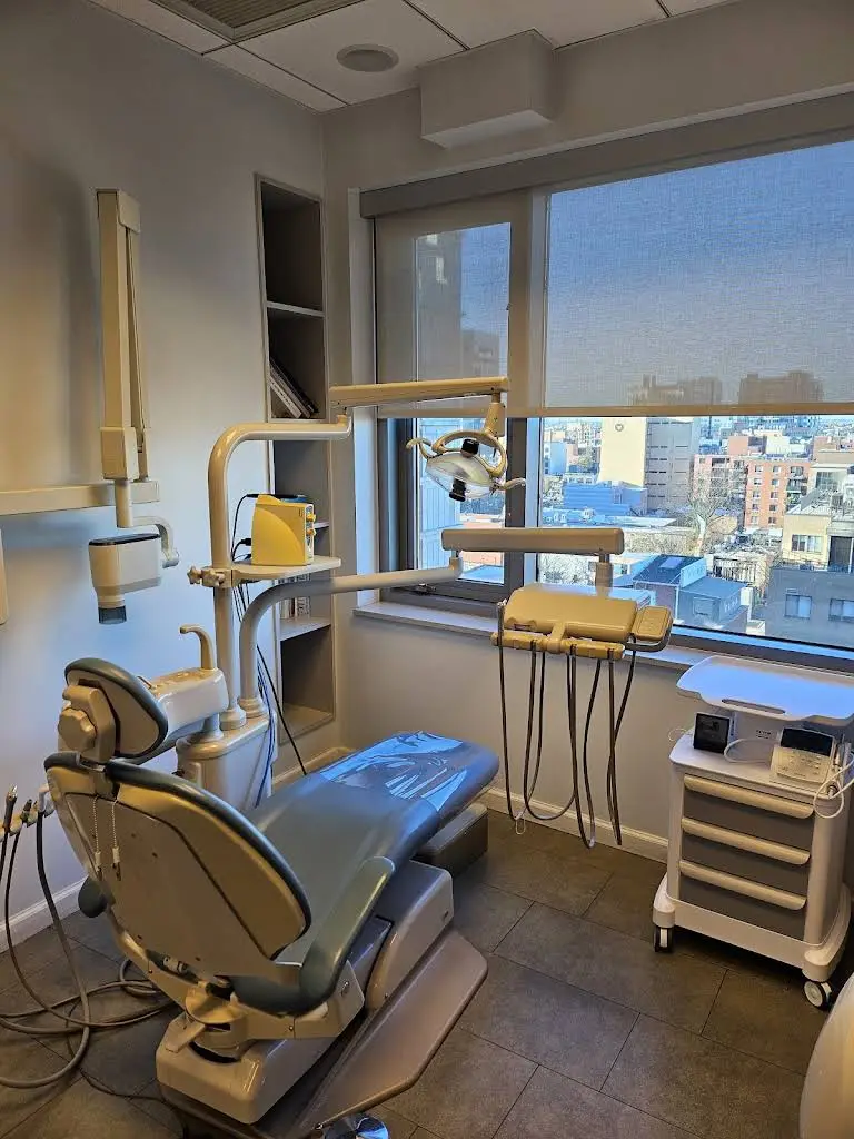 Queens Crossing Dental