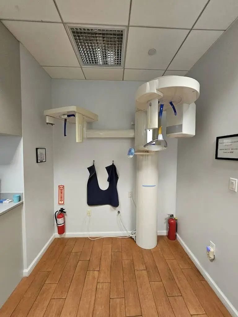 Queens Crossing Dental