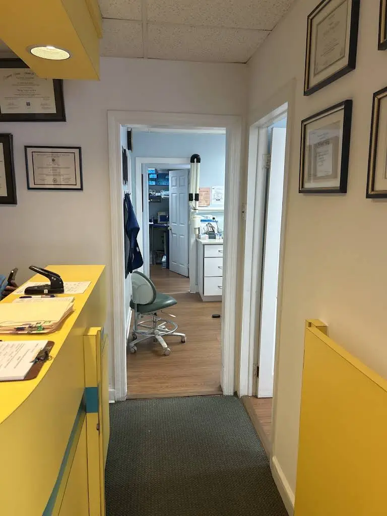 Empress Dental Services: Yang Richard DDS - Professional dental clinic exterior with modern facilities