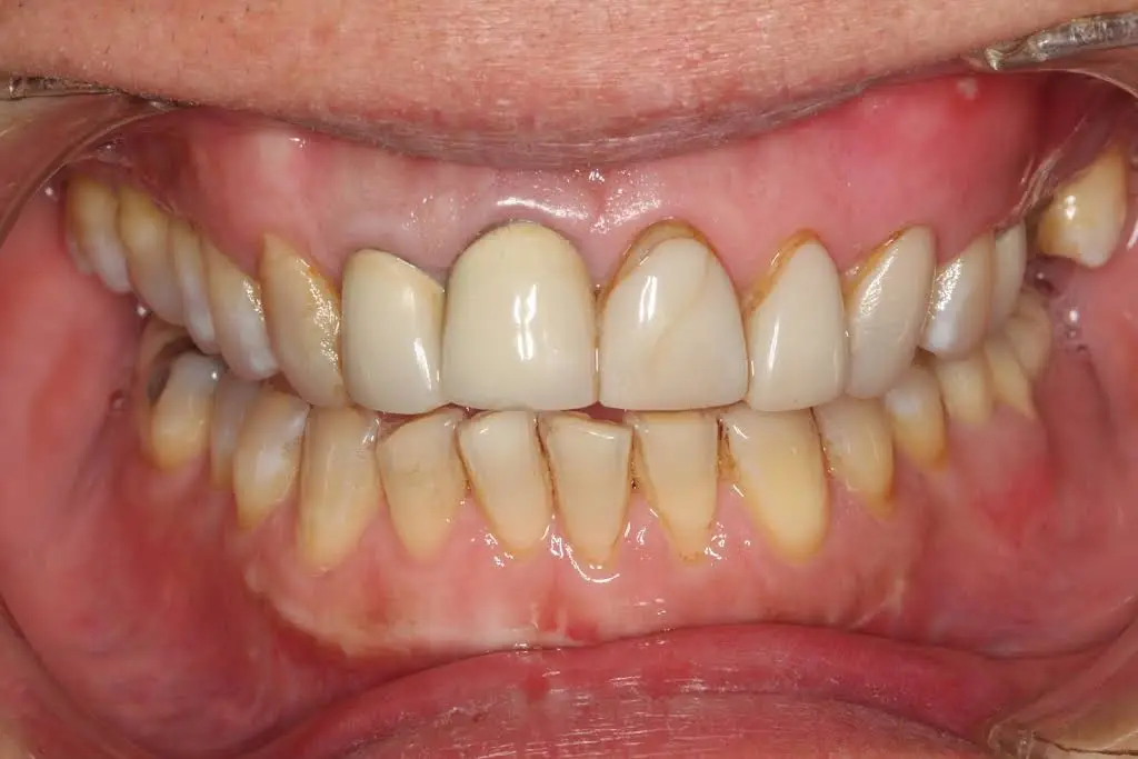L & L Dental Associates - Professional dental clinic exterior with modern facilities