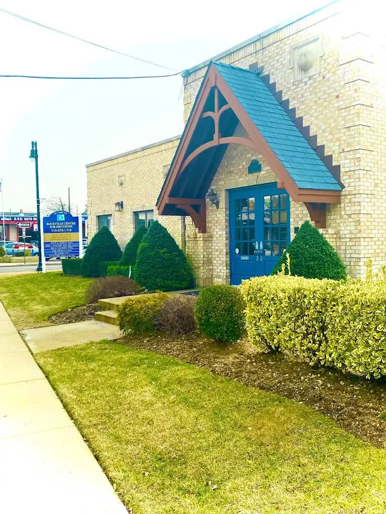 Dental Implants and Periodontology of Rockville Centre