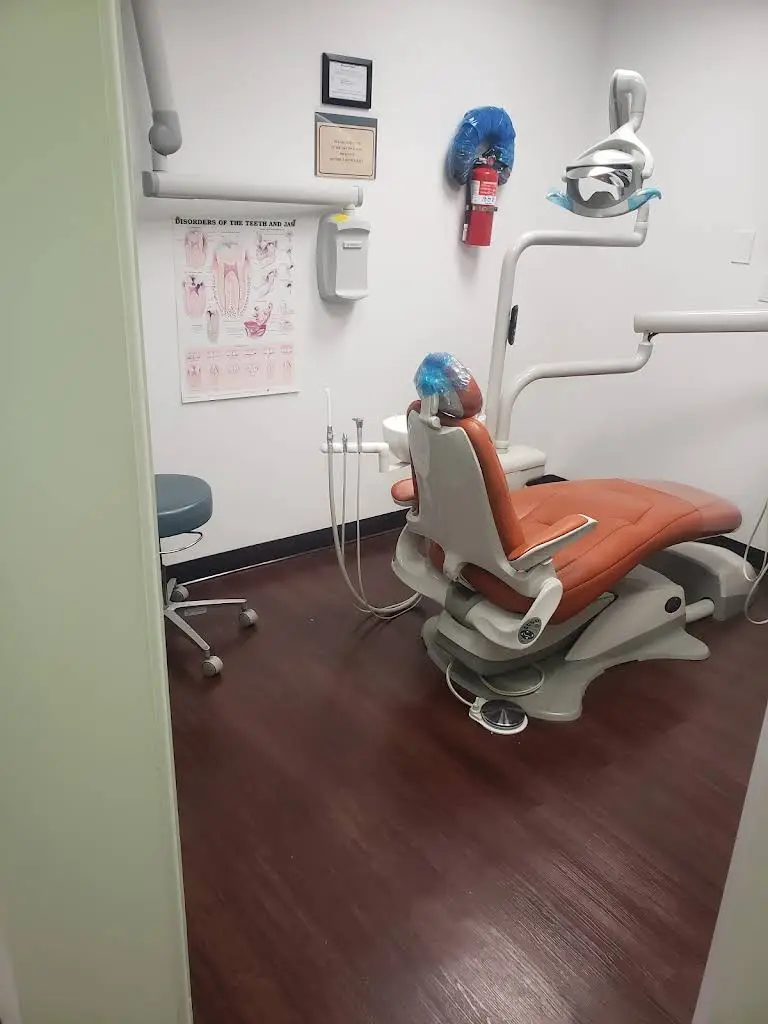 Hollywood Smile Dental