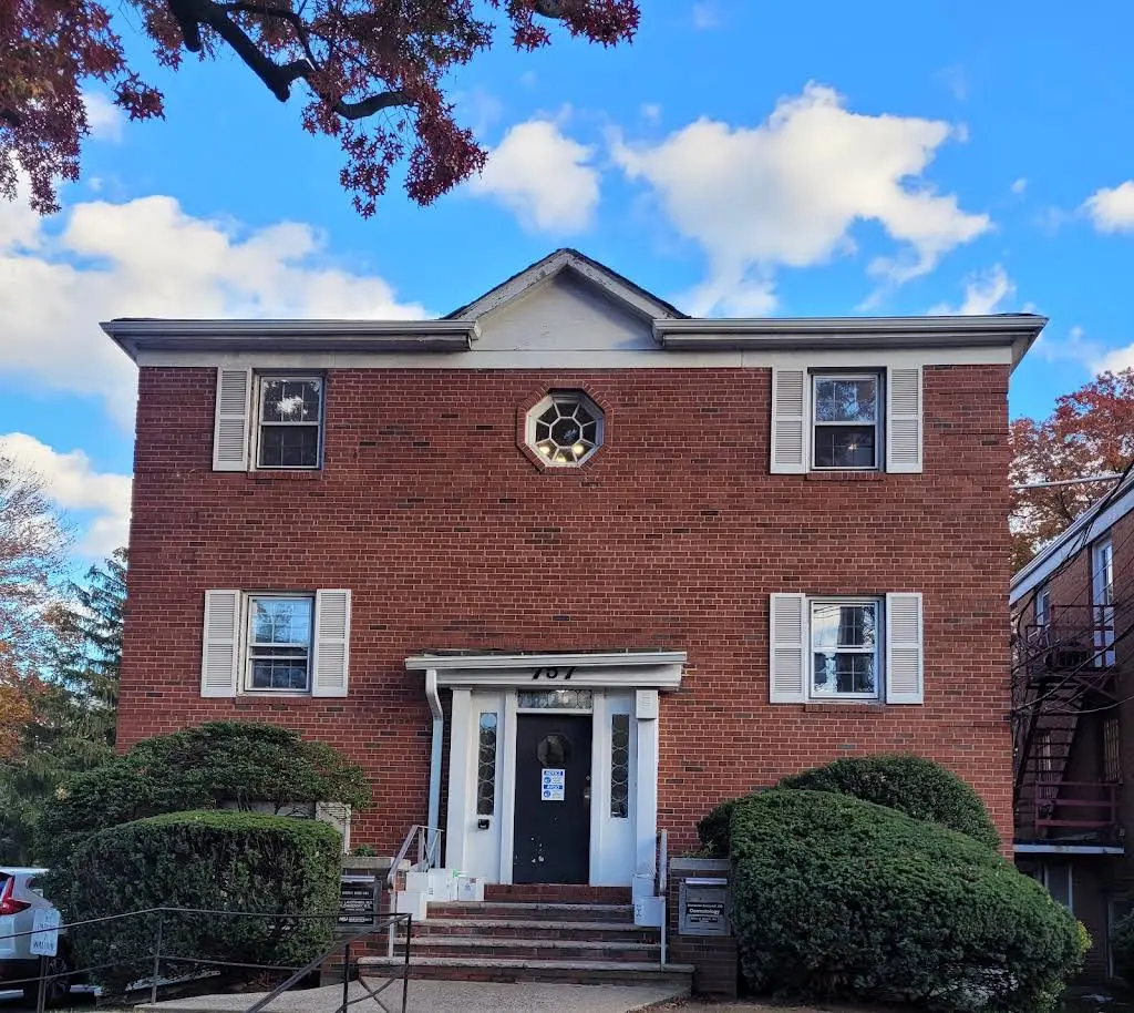 Pediatric Dentistry of Teaneck - Professional dental clinic exterior with modern facilities