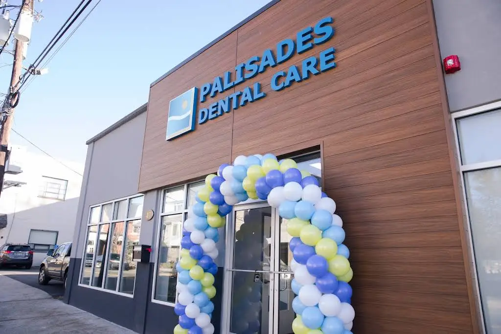 Palisades Dental Care