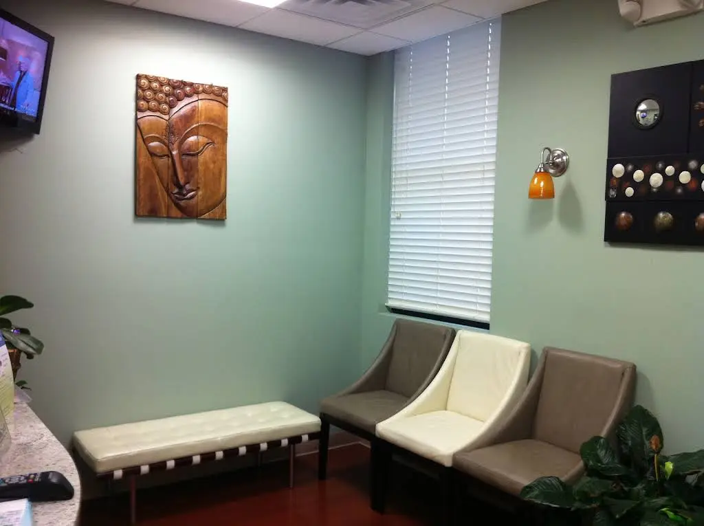 SK DentalCare - Professional dental clinic exterior with modern facilities