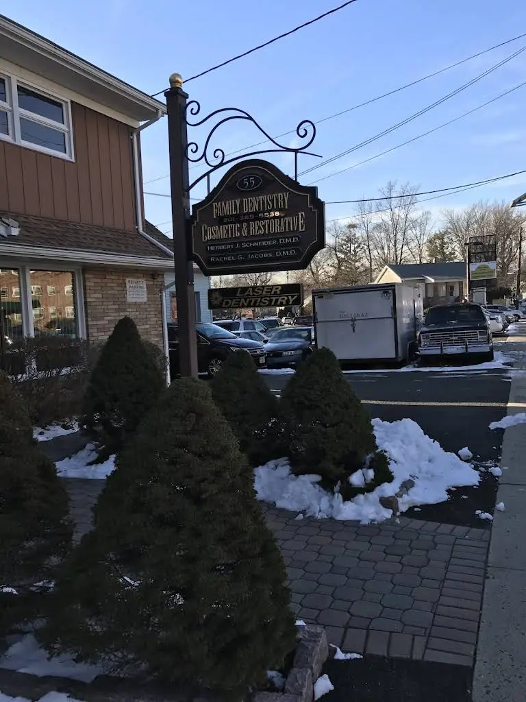 Dumont Dentist