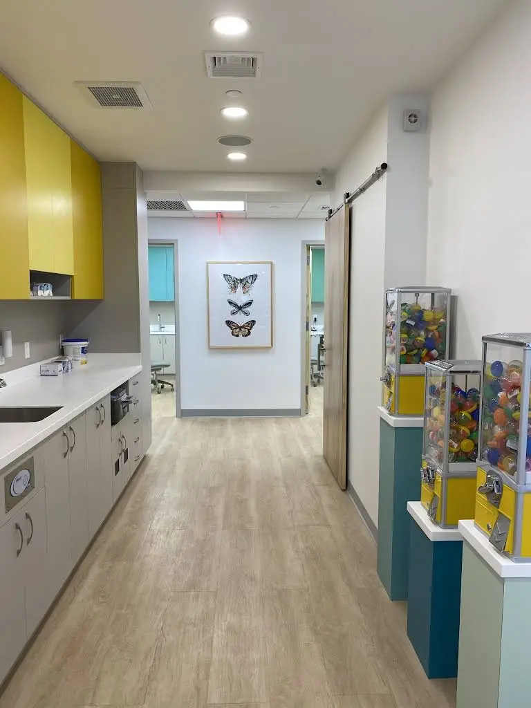 Sunshine Smiles Pediatric Dentistry