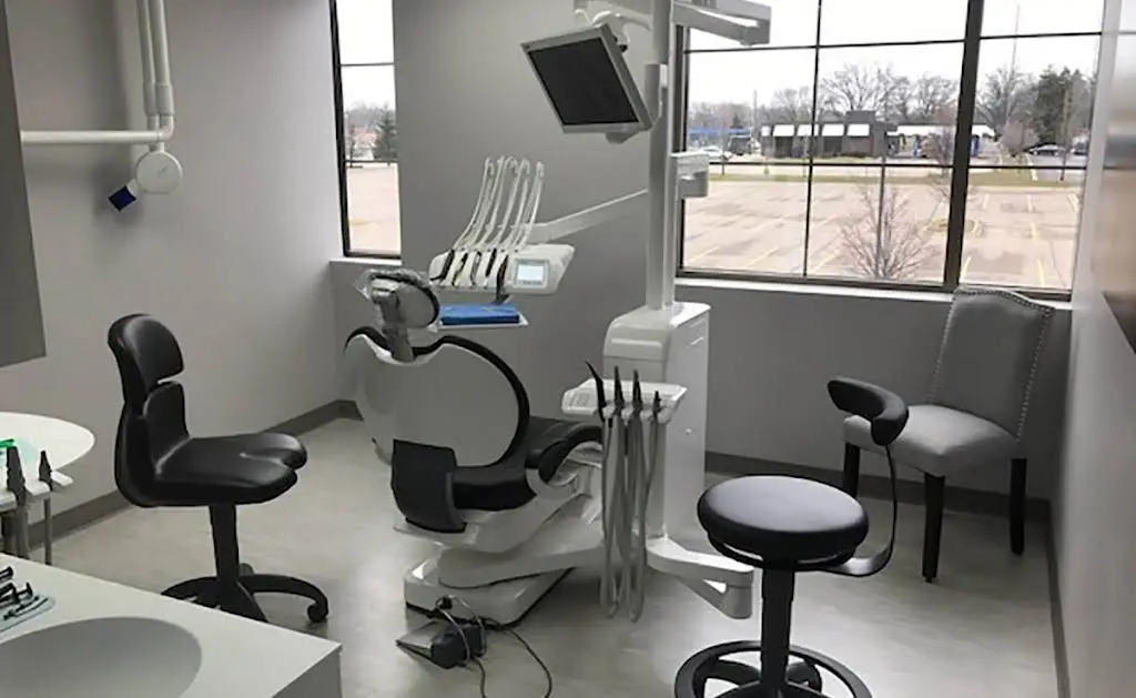 NY Dental New York - Professional dental clinic exterior with modern facilities