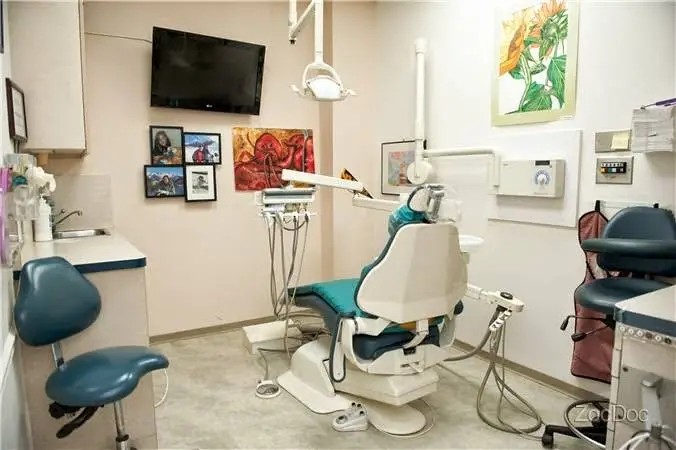 Kaggen Dental Care - Professional dental clinic exterior with modern facilities