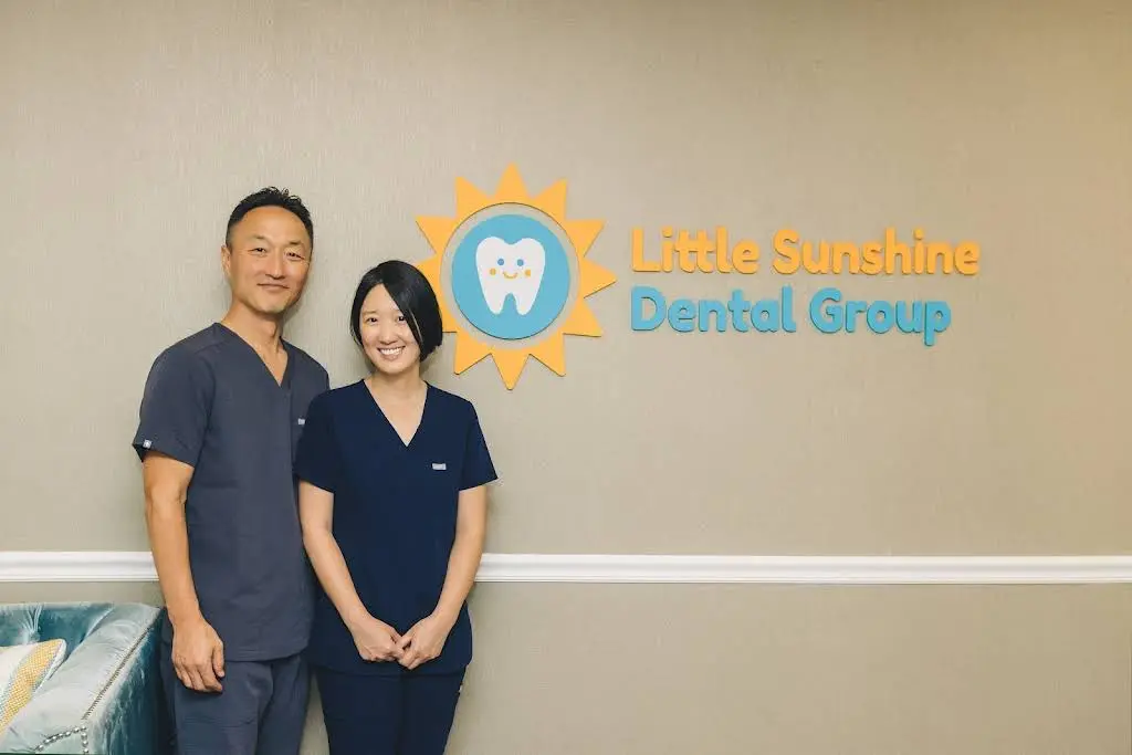 Little Sunshine Dental Group - Professional dental clinic exterior with modern facilities