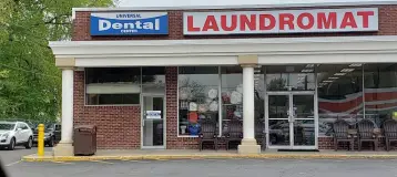 Universal Dental Implant Center