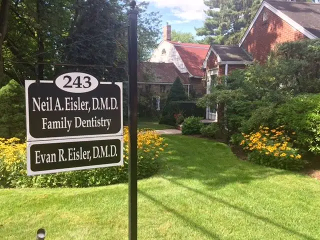 Eisler Dental - Professional dental clinic exterior with modern facilities