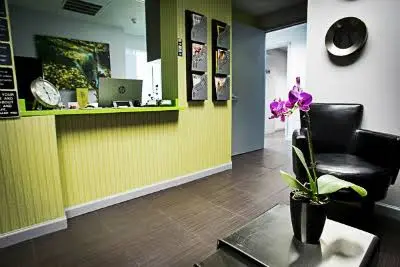 Advanced Dental Care of Englewood - Professional dental clinic exterior with modern facilities