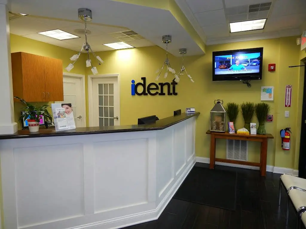 iDent Specialists - Professional dental clinic exterior with modern facilities