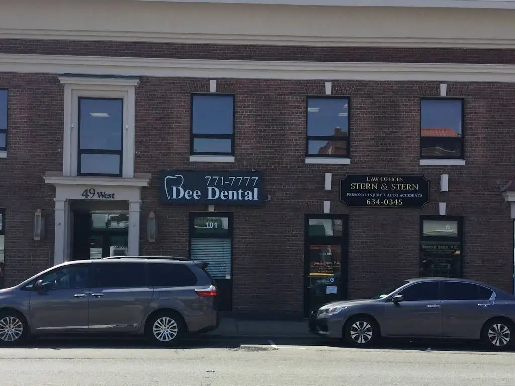 Dee Dental, PLLC