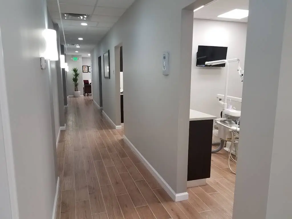 Dee Dental, PLLC