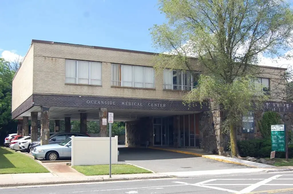 Brook Periodontics & Implant Dentistry - Professional dental clinic exterior with modern facilities