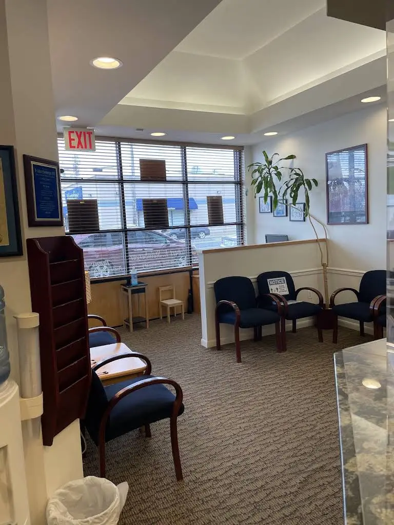 East Tremont Dental - Professional dental clinic exterior with modern facilities
