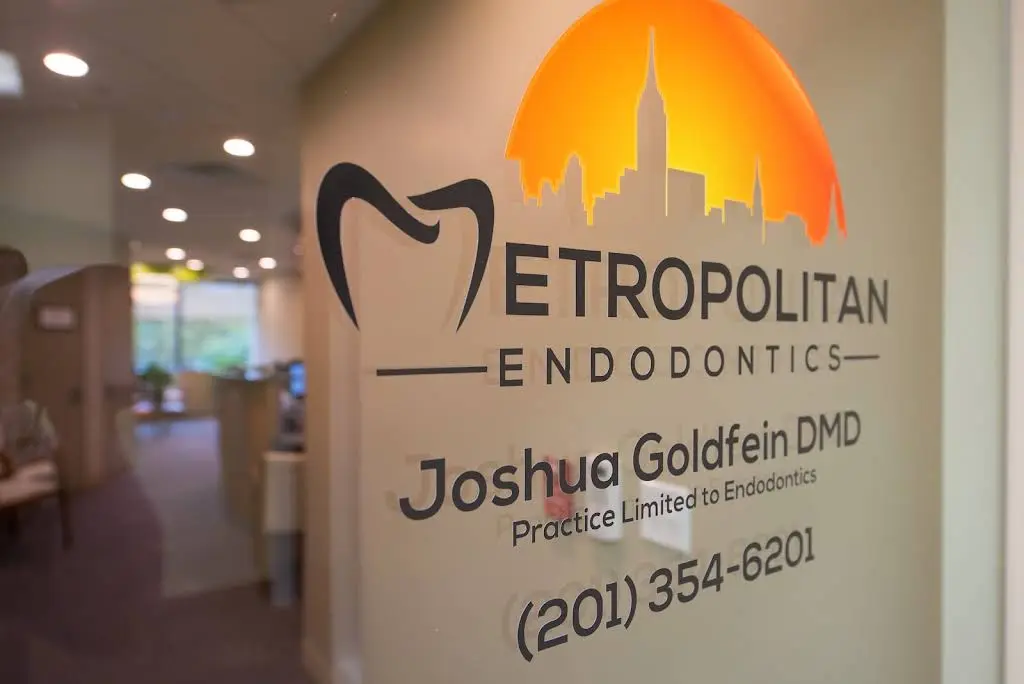 Metropolitan Endodontics
