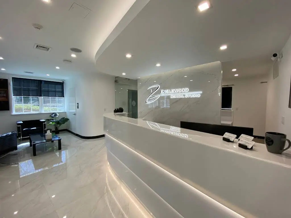 Englewood Dental Studio - Professional dental clinic exterior with modern facilities