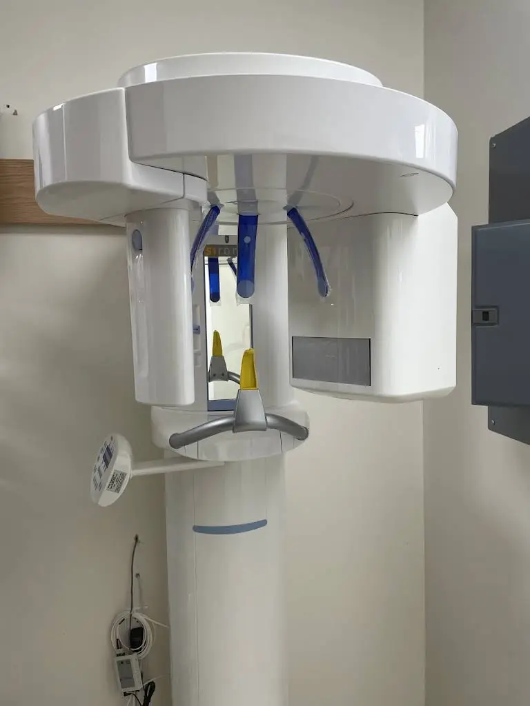 Dental & Implant Center of Edgewater