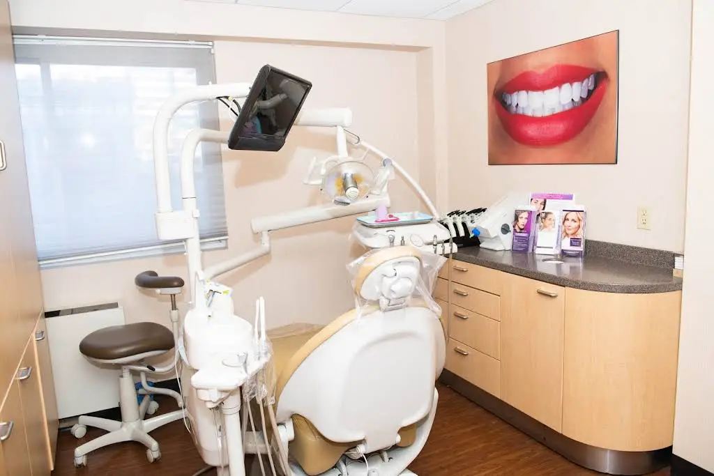 Bodneva Cosmetic Dental and Facial Boutique - Svetlana Bodneva D.D.S.