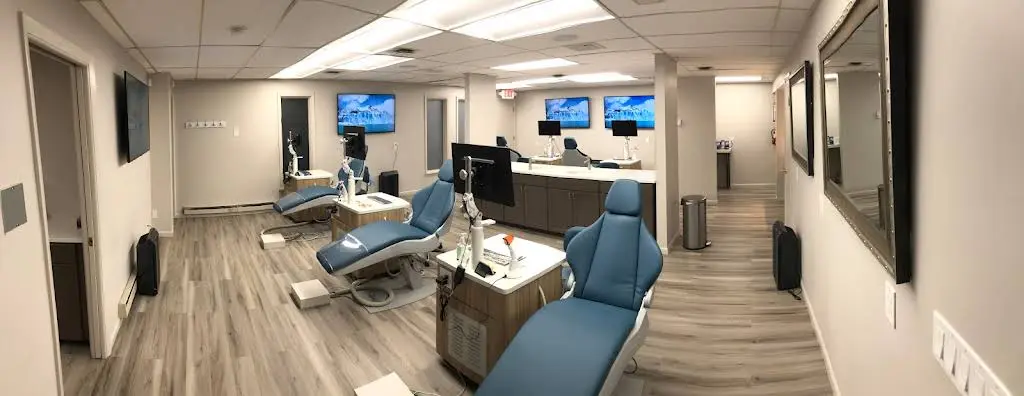 Brite Orthodontics - Professional dental clinic exterior with modern facilities