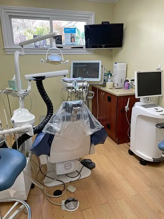 Elite Family Dental Care - Professional dental clinic exterior with modern facilities