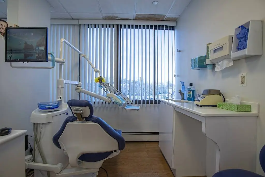 Palisades Designer Dentistry: Jeffrey M. Brown, DMD