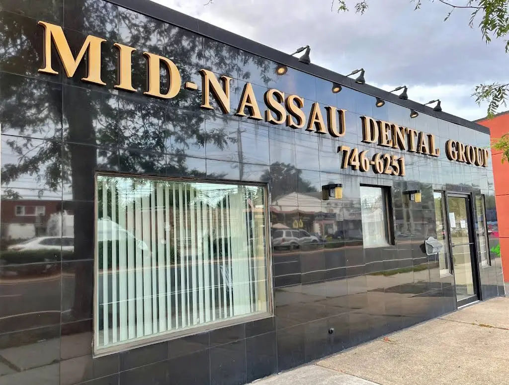 Hillside Dental Professionals - Professional dental clinic exterior with modern facilities