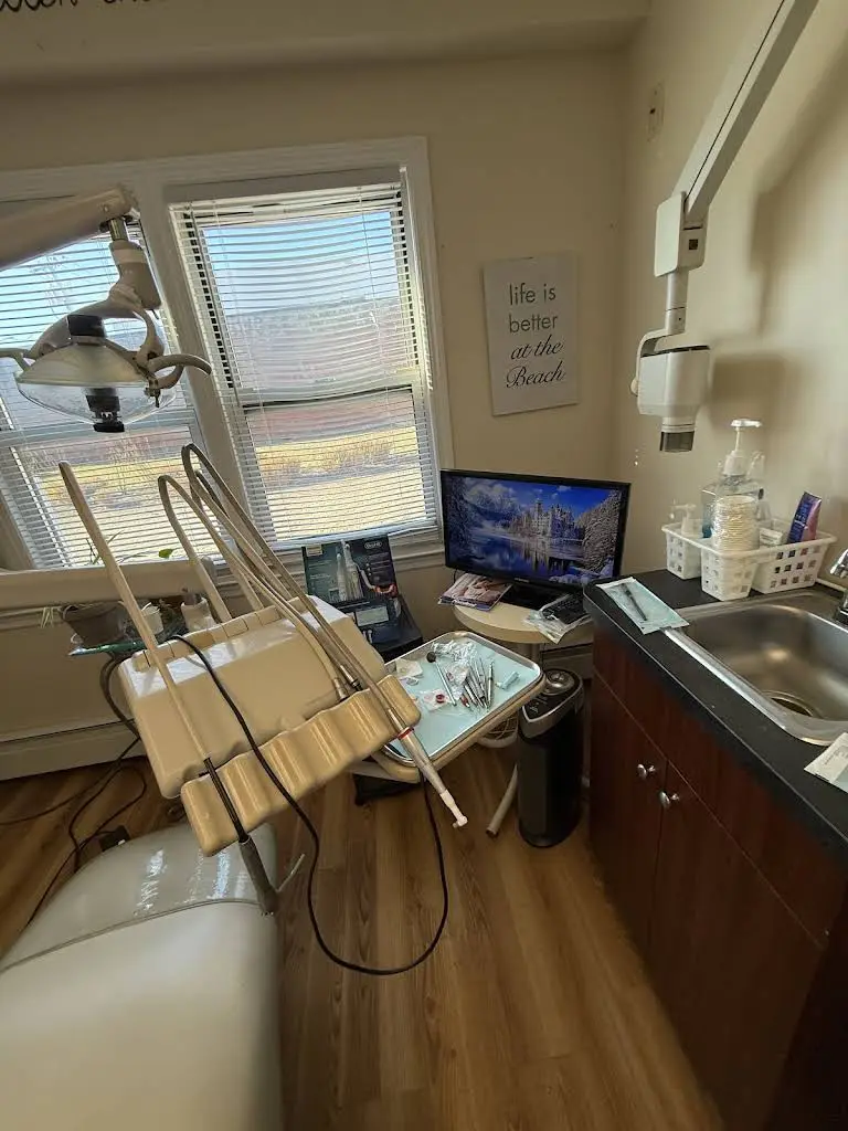 Waters Edge Dental - Professional dental clinic exterior with modern facilities
