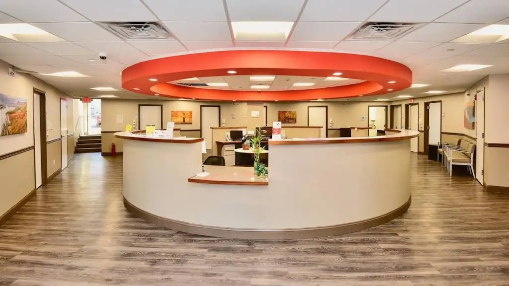 914 Smiles - Professional dental clinic exterior with modern facilities