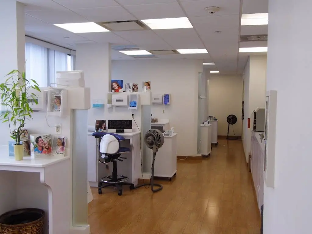 Palisades Designer Dentistry - Professional dental clinic exterior with modern facilities