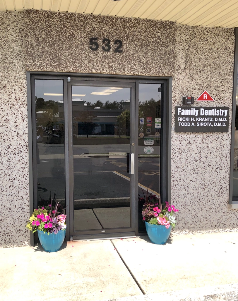Drs. Krantz & Sirota - Professional dental clinic exterior with modern facilities