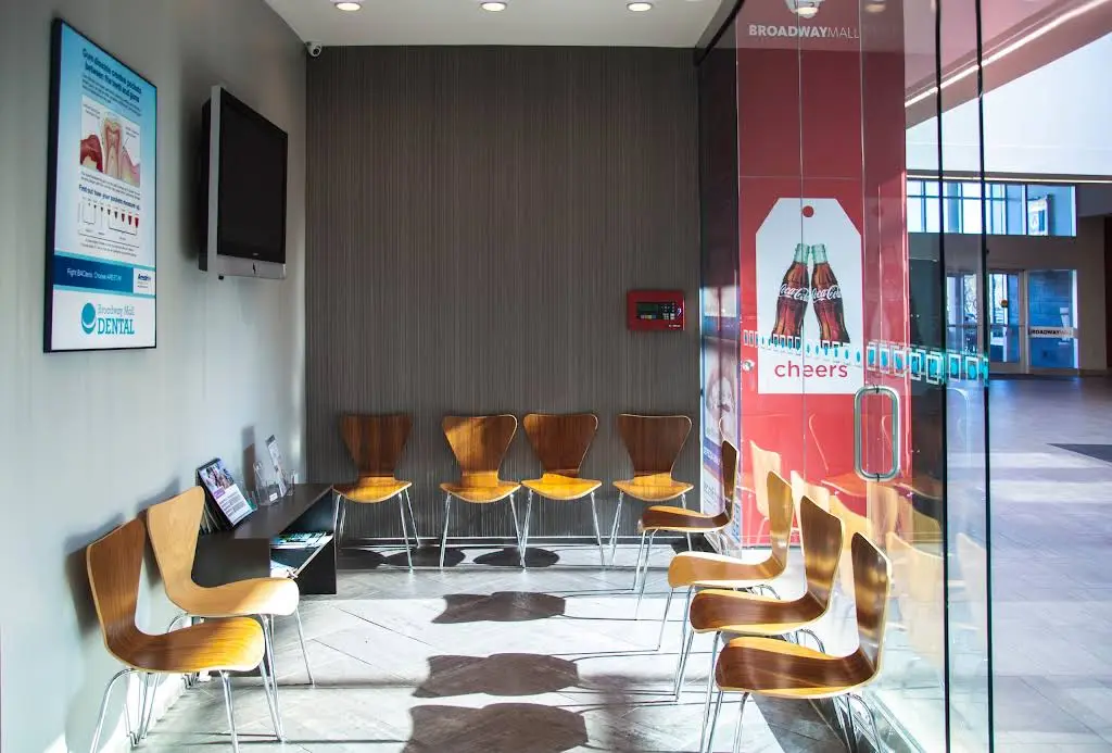 Broadway Mall Dental